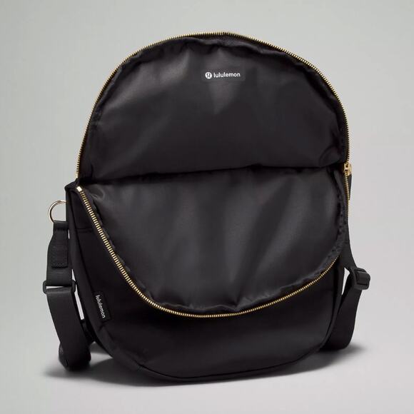 NEW Lululemon All Night Festival Crossbody Belt Bag 5L - Black/Gold - Picture 2 of 4